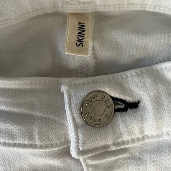 Rag & Bone - Skinny Jeans in Bright White - Picture 8 of 11